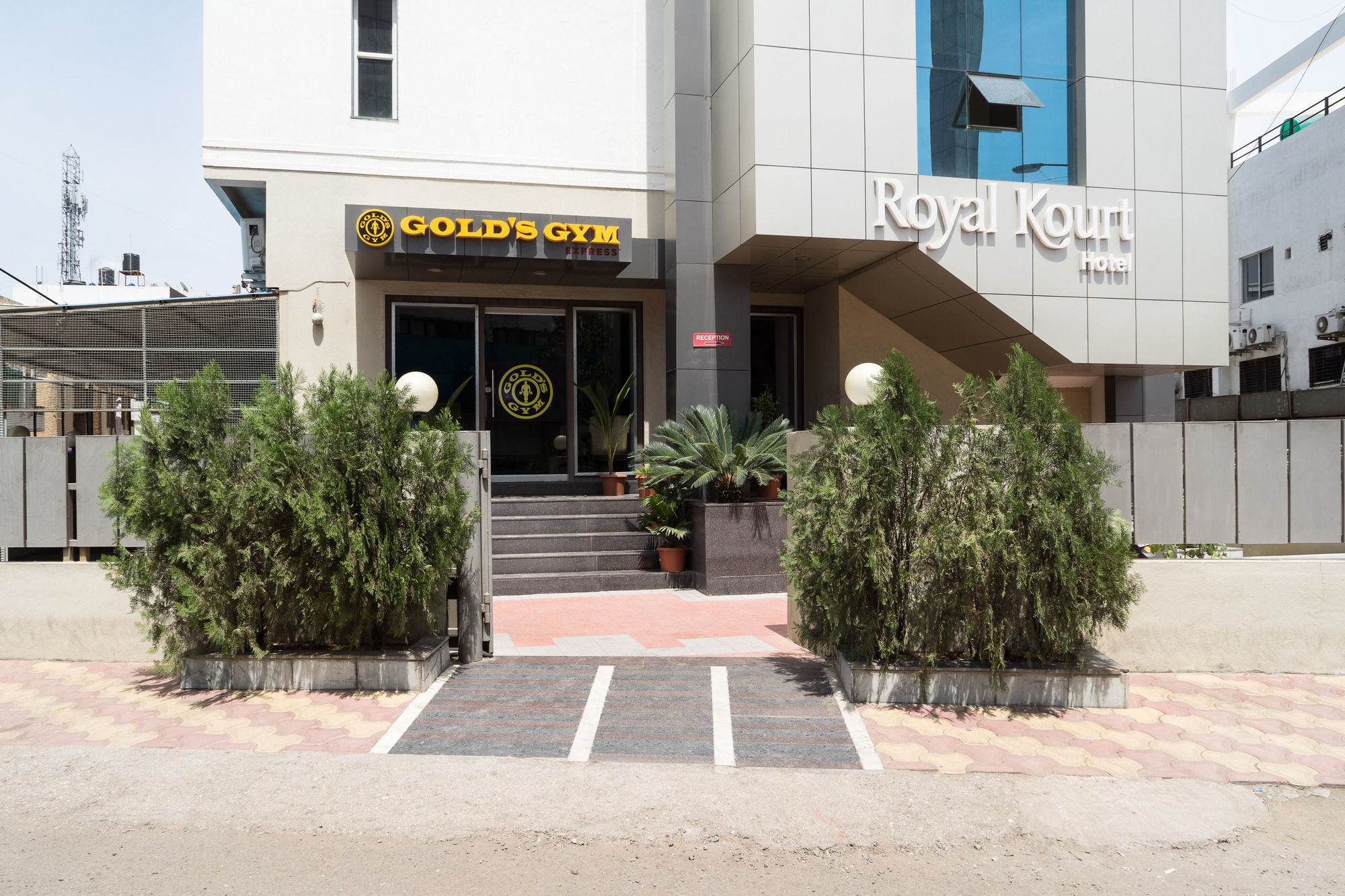 Treebo Trend Royal Kourt Aurangabad Hotel Exterior photo